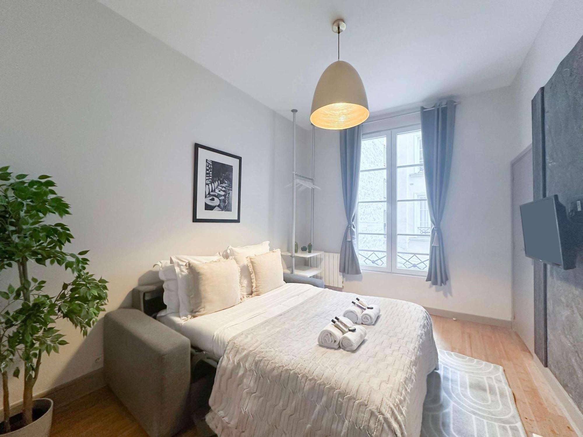 Renovated Champs-elysees Retreat Appartement