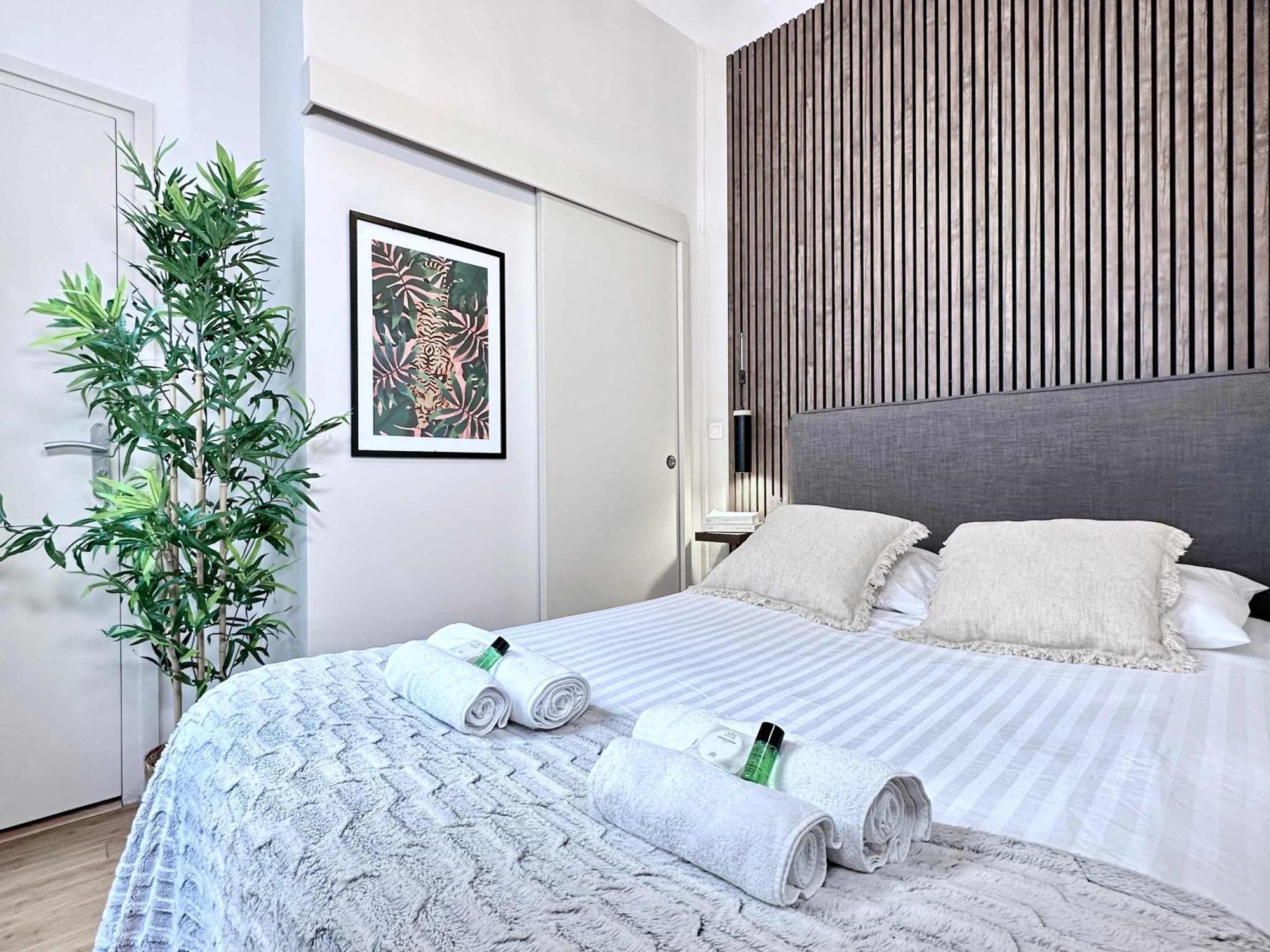 Appartement Renovated Champs-elysees Retreat *